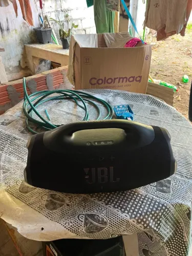 Jbl bombox 4