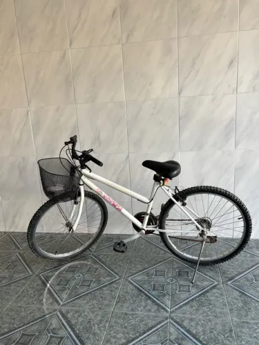 VENDE-SE BICICLETA