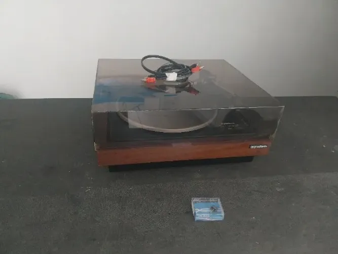Vendo Toca discos Gradiente Garrard com agulha nova Leson DAT 2.