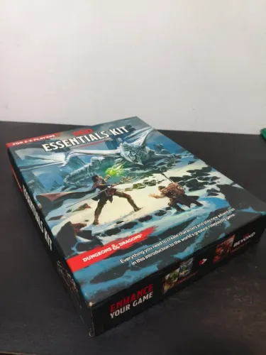 Essentials Kit: Dragon of Icespire Peak [D&D] (5ª Edição - INGLÊS)