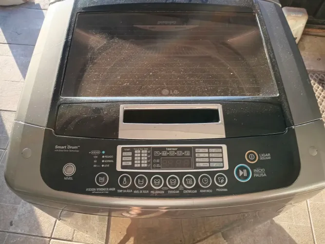 Máquina de lavar roupa inverter direct drive 12kilos lg