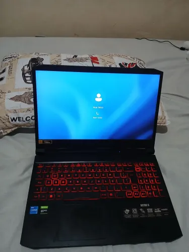Acer nitro ( LER A DESCRIÇÃO )