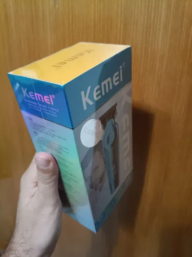 Máquina de cortar cabelo Kemei