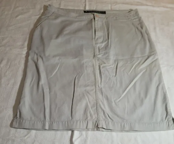 Saía feminina marca Ellus Tam 40