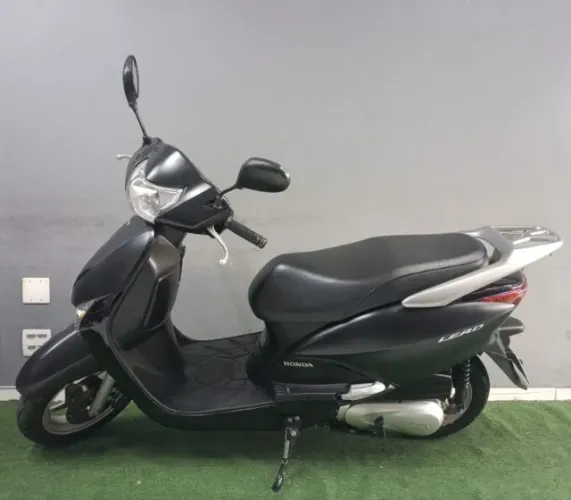 Honda - Lead 110i - Ano 2014.