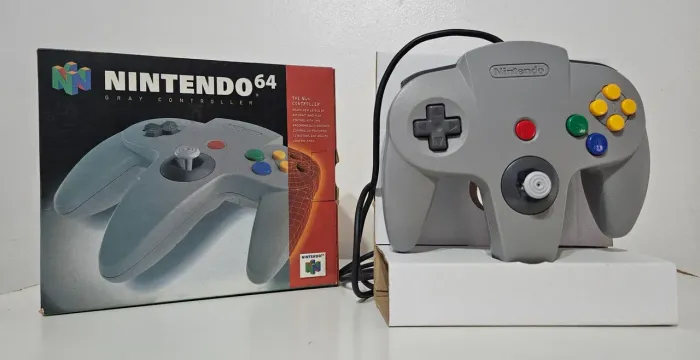 Controle Nintendo 64 Cinza com caixa N64
