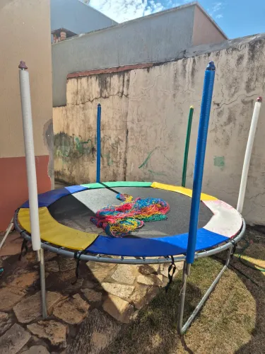 Cama Elástica Pula-Pula 2,44m Reforçada (Suporta até 175kg) Completa