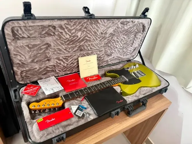 FENDER AMERICAN ULTRA II TELECASTER _ 2025