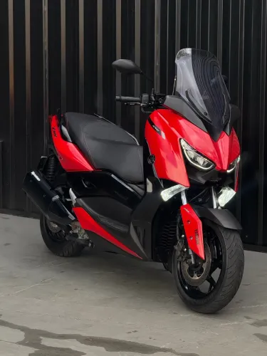 XMAX X-MAX 250 VERMELHA 2022/2023