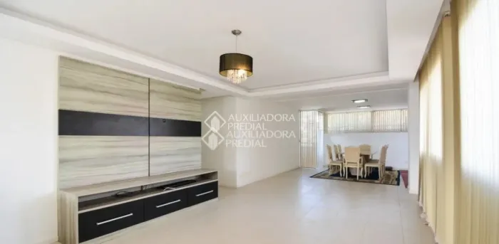 Cobertura Exclusiva para Locação no Centro de Florianópolis