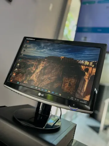 Monitor LG Flatron