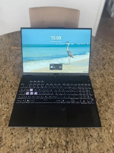 ASUS TUF F16 ? i7-13620H | RTX 4050 | 16 GB RAM | SSD 1,5 TB