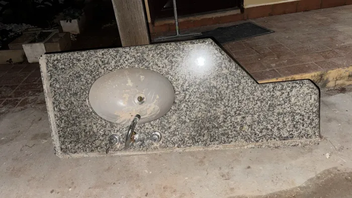 Pia de mármore banheiro completa
