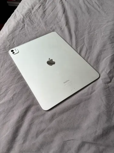 iPad Pro m4 13 polegadas 512gb + Apple Pencil Pro + Fólio original + Suporte KUXIU x33