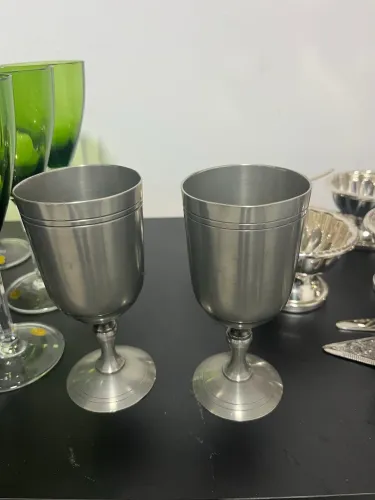 2 copos de vinho em estanho comemorativos Usiminas Colecionador