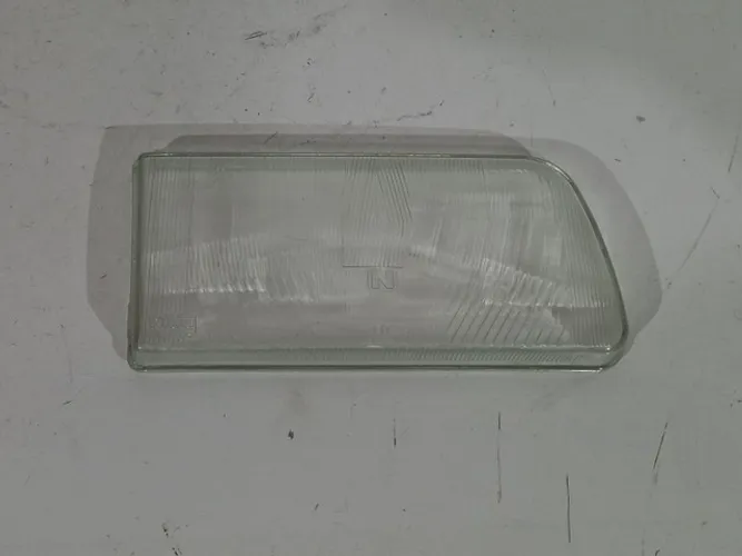 Lente farol Gol/ Voyage/ Parati / Saveiro 91/96 esquerdo