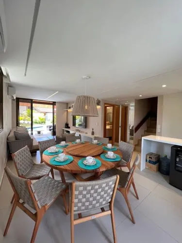 Bangalô 4 quartos no Oka Beach Residence
