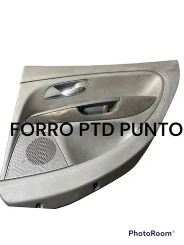 Forro porta traseira direita punto