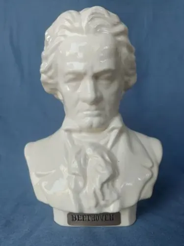 Busto em porcelana Beethoven 