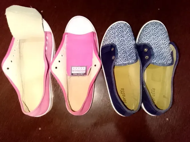 4 PARES/SAPATOS. n°35. (Sapatos e rasteirinhas). ORIGINAIS.