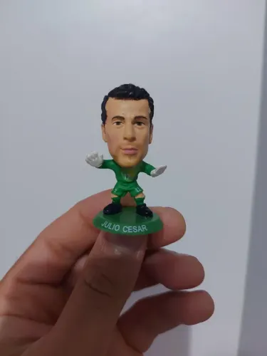 Boneco de Futebol Julio Cesar - Soccer Starz