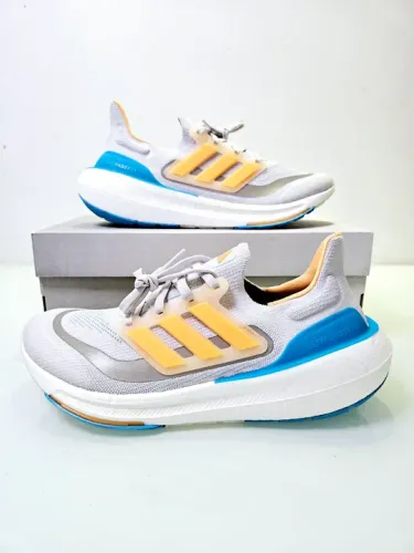 Adidas Ultraboost Light
