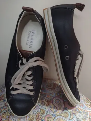 Sapatênis Richards couro n.40 em excelente estado 