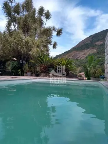 Casa com 4 dormitórios à venda, 374 m² por R$ 1.980.000,00 - Itacoatiara - Niterói/RJ