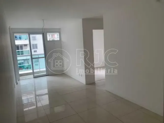 Apartamento - Padrão / Residencial / Praça Seca