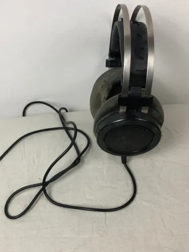 Fone Redragon Scylla (danificado)