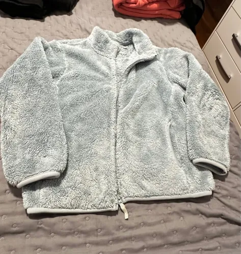 Jaqueta Fleece/Sherpa Uniqlo tamanho 10 infantil