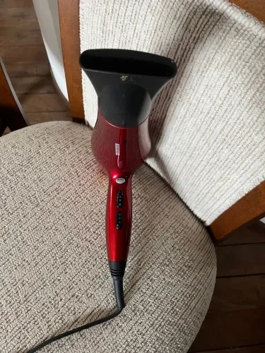 Secador de Cabelo Vermelho