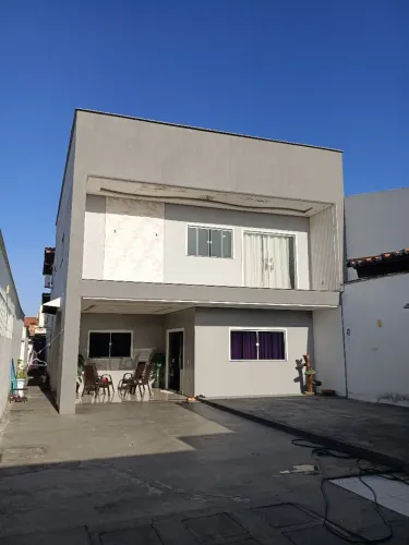 Casa duplex condomínio próximo Pingao
