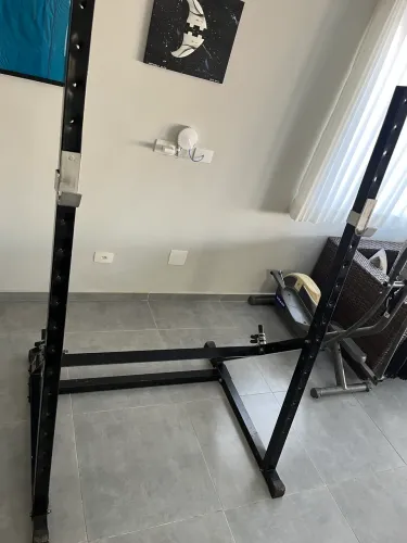 Rack de supino e agachamento