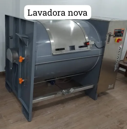 Máquina de Lavanderia Industrial - Lavadora, Secadora e Centrífuga 