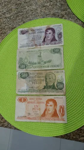 Notas de dinheiro antigas 