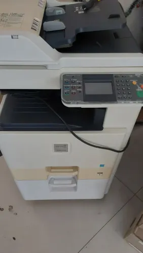 Copiadora precisa revisão em perfeito estado