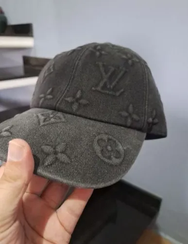 Boné Louis Vuitton Monogram Denim
