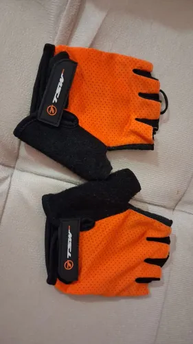 Vendo luva para ciclista