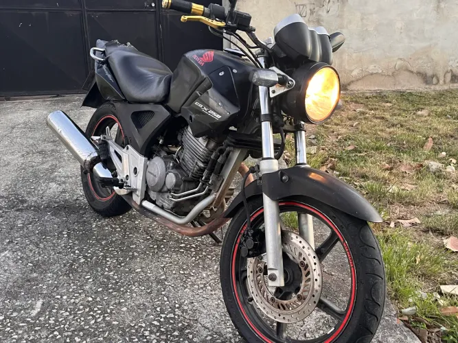 Honda CB 250x Twister