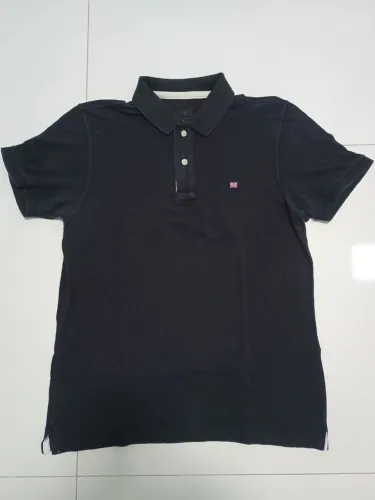 Camisa Polo Preta com Detalhe da Bandeira - Estilo e Conforto