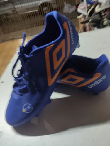 Chuteira campo Umbro Orbit 43