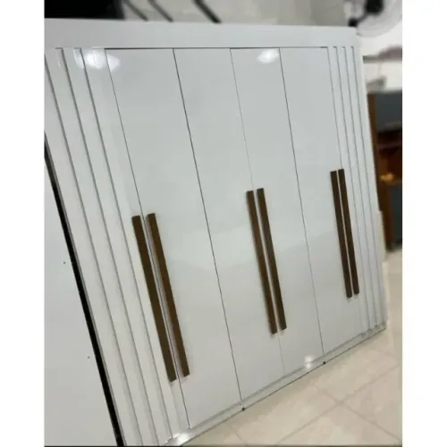 A pronta entrega malva branco .