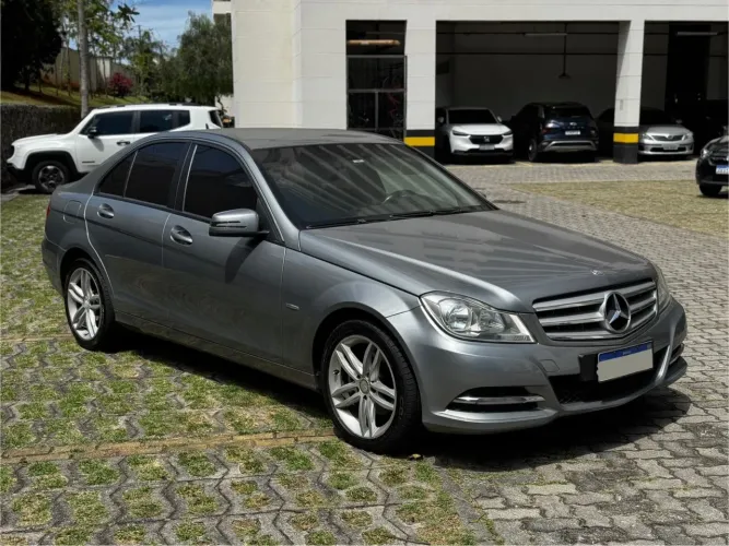 Mercedes-Benz C-180 CGI Classic 1.8 Aut. 2012 (Blindado)