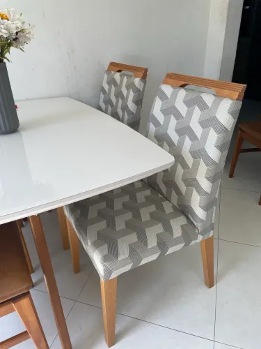 2 cadeiras pra sala de jantar