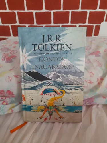 Contos Inacabados - J.R.R. Tolkien