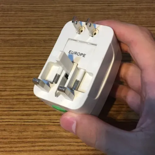 Adaptador Tomada Universal Para Viagem Internacional +150 Países