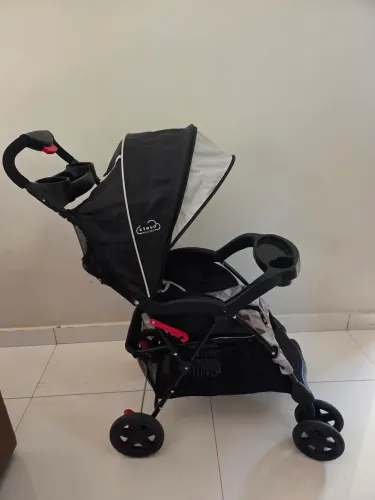 Carrinho de Bebê Kolcraft Cloud Sport (importado)
