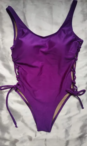 Maiô com proteção UV PROMOÇÃO/ MODA PRAIA