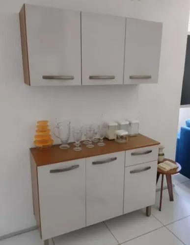 Armário de Cozinha Composto Aéreo e Balcão 6 Portas 1 Gaveta Mila Freijó / Branco 